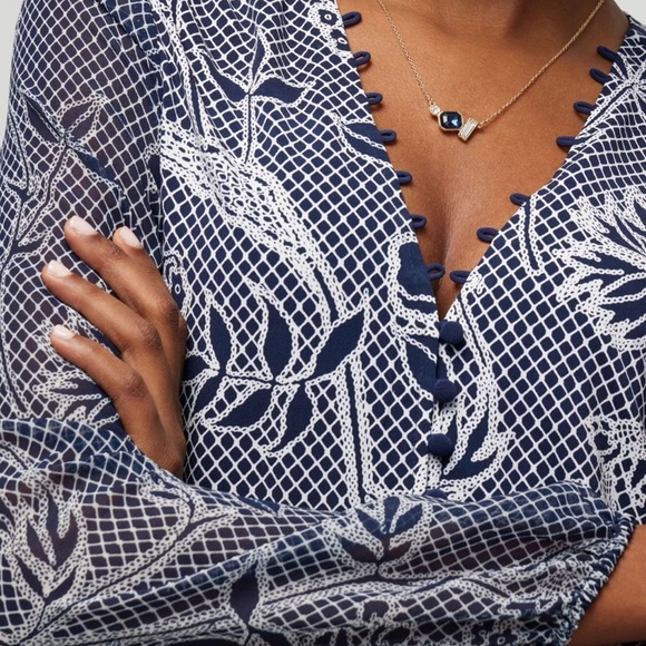 White House Black Market Navy and White Floral Blouse - Picture 2 of 5